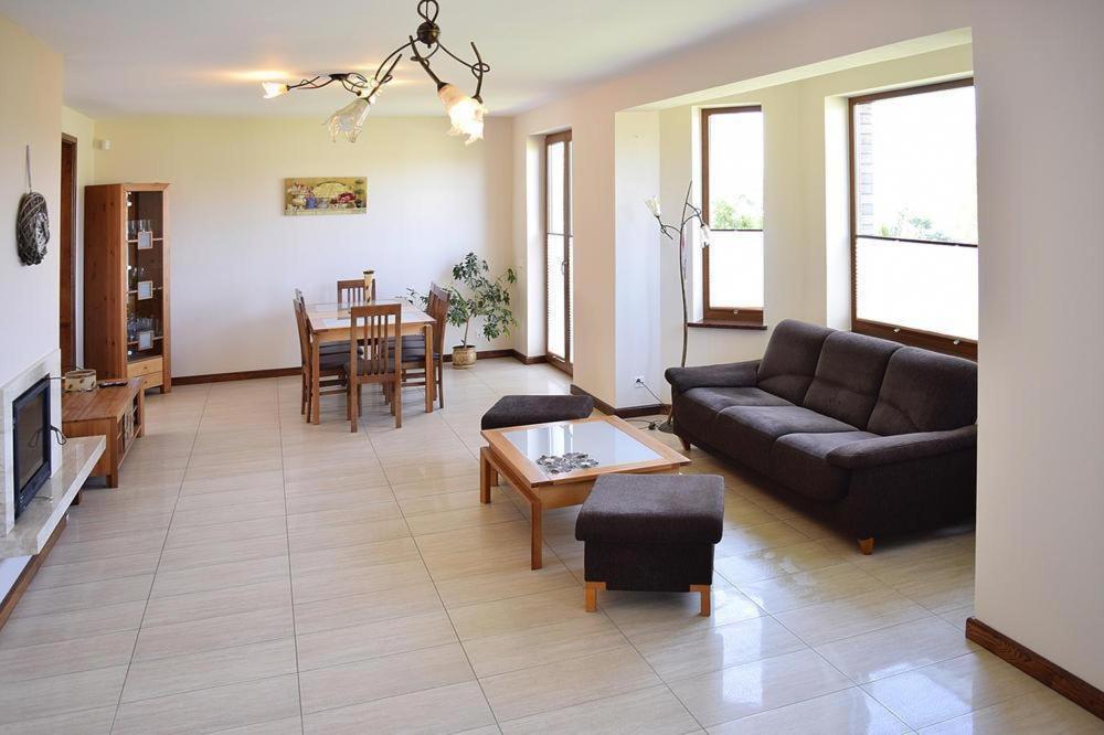 Villa Dom U Zbyszka Z Prywatna Plaza à Kiedrowice Extérieur photo