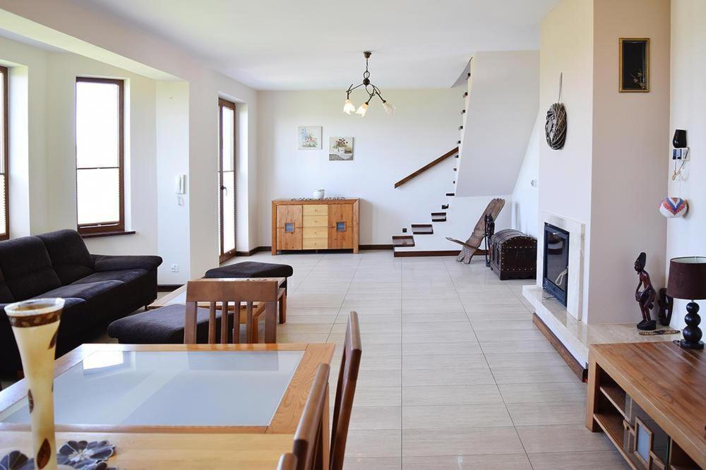 Villa Dom U Zbyszka Z Prywatna Plaza à Kiedrowice Extérieur photo